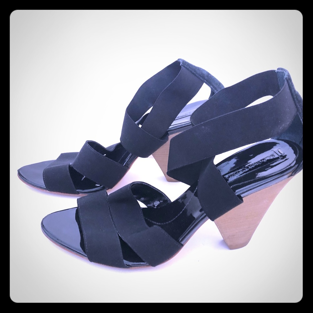 BCBG MAX AZRIA black elastic strap sandals